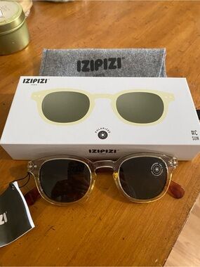 IZIPIZI Polarized Sunglasses in Transparent Brown